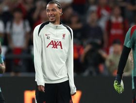 رقم قياسي.. إيكيتيكي أغلى لاعب "غير دولي" في التاريخ