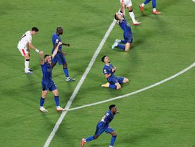 نصف مليون دولار لكل لاعب.. مكافأة فوز الهلال على مانشستر سيتي