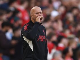 آرني سلوت يرى "احتمالاً كبيراً لرحيل" داروين نونيز المطلوب في الهلال