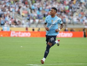 الكشف عن قيمة عرض توتنهام لضم سافينيو جناح مانشستر سيتي