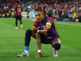 رافينيا: أردنا إمتاع جماهير برشلونة ولن أتحدث عن الكرة الذهبية