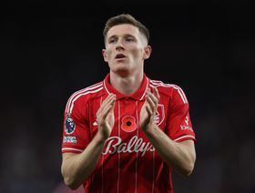 مانشستر سيتي يضغط لضم نجم وسط إنجلترا قبل يونايتد وليفربول