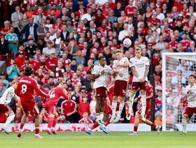 سوبوسلاي يشكر نجم ريال مدريد بعد تسجيل هدف الفوز ضد أرسنال