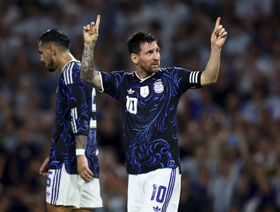 الأرجنتين تسحق زامبيا  في وداع ميسي وفوز متأخر للبرازيل على كرواتيا