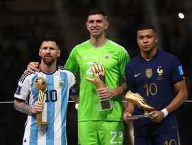 التتويج بكأس العالم للمنتخبات والأندية.. 26 لاعباً على موعد مع المجد