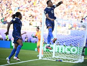 فرنسا تحتاج لـVAR للنجاة من فخ باراغواي.. والصدام مع المغرب