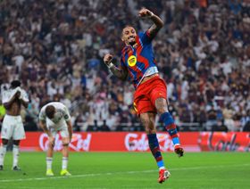 شاهد.. رافينيا يقهر ريال مدريد ويقود برشلونة للاحتفاظ بكأس السوبر في جدّة