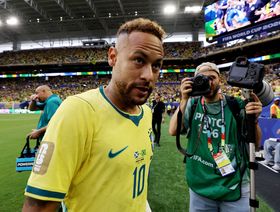 نيمار يعود مع البرازيل بعد 980 يوماً في رابع مشاركة بكأس العالم