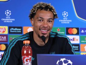 إيكيتيكي يعتذر عن طرده "الساذج" ويكشف سر اختياره لليفربول