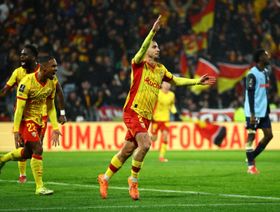 لانس يتجاوز لوهافر بفضل "الدفاع" ويرتقي لصدارة الدوري الفرنسي