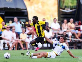الاتحاد يعلن إصابة روجر فرنانديز بقطع في الرباط الصليبي