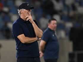 لوران بلان "قلق" رغم فوز ساحق للاتحاد السعودي.. ما السبب؟