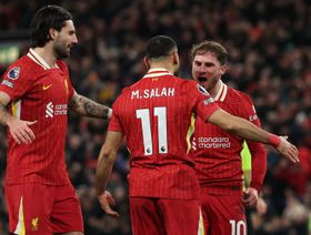 ماك أليستر لاعب ليفربول: نتحمل مسؤولية إعادة محمد صلاح إلى مستواه