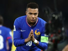 فرنسا ترفض المقاطعة وشكوك في ألمانيا حول المشاركة بكأس العالم