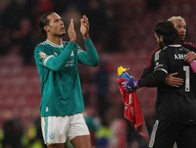 شاهد.. ليفربول يرد الدين للقطط السوداء ويعود لمطاردة يونايتد