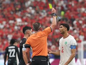 الإنذارات تهدّد 20 لاعباً بالغياب عن نصف نهائي كأس العالم
