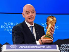 رئيس فيفا يطلب معاملة خاصة وكندا ترفض تقديم امتيازات