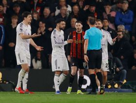 شاهد.. بورنموث يستغل خطأ مدافع يونايتد ويقتنص نقطة التعادل