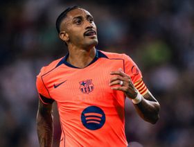 رافينيا يتحول إلى "القائد الأول" في برشلونة ويزيد إحباط دي يونغ