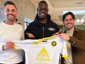 ماريو بالوتيلي إلى الاتفاق.. أول تجربة عربية للمهاجم الإيطالي المشاغب