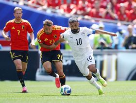 إنفانتينو يطلب مقابلة محمد صلاح تقديراً لمساهمته في إنجاح كأس العالم