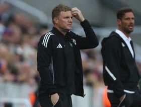 إيدي هاو: الروح المعنوية في نيوكاسل تأثرت بملف ألكسندر إيزاك