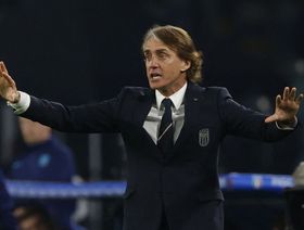 هل سيعود روبرتو مانشيني لتدريب المنتخب الإيطالي؟