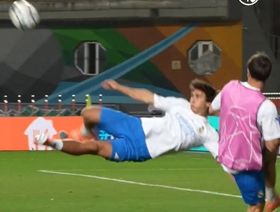 شاهد.. غونزالو يخطف الأضواء بكرة هوائية رائعة في تدريبات ريال مدريد