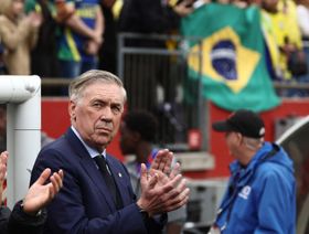 كارلو أنشيلوتي انتشل منتخب البرازيل من أزمة مالية وجلب الملايين