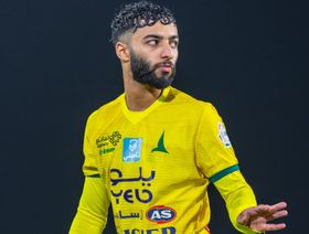 الأهلي السعودي يضم صالح أبو الشامات من الخليج حتى 2028