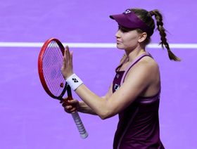 ريباكينا تهزم ألكسندروفا وتحافظ على سجلها المثالي في الرياض
