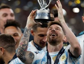 ميسي لن يواجه يامال.. إلغاء كأس "فيناليسيما" بين إسبانيا والأرجنتين في قطر