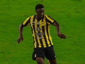 لاعب الاتحاد السعودي محمدو دومبيا يخضع لجراحة في الرباط الصليبي