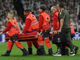 أسينسيو يطمئن جمهور ريال مدريد بعد "الإصابة المُخيفة" أمام بنفيكا