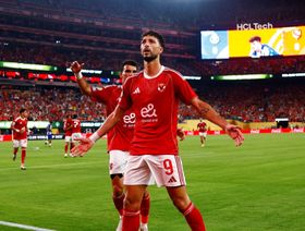 هل يلعب وسام أبو علي بجوار رونالدو في النصر؟