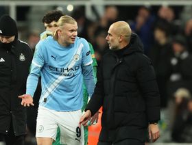 غوارديولا يحذّر لاعبيه من مانشستر يونايتد تحت قيادة كاريك