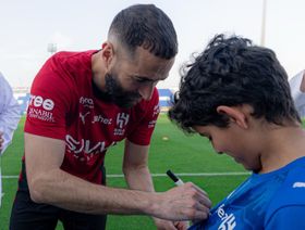 موعد مباراة الهلال وضمك في دوري روشن السعودي