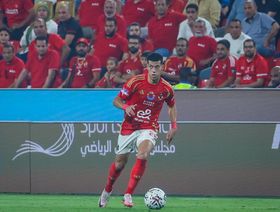 عاشور يستفز الزمالك وحسام حسن ويهنئ كهربا بالسوبر