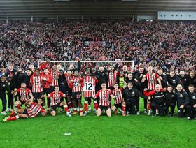 سندرلاند يسخر من نيوكاسل بعد الفوز في القمة