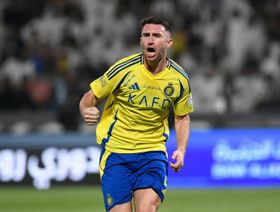 ما قيمة صفقة انتقال لابورت من النصر إلى أتلتيك بلباو؟