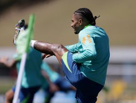 رافينيا ينفجر غضباً بعد هزيمة البرازيل أمام بوليفيا