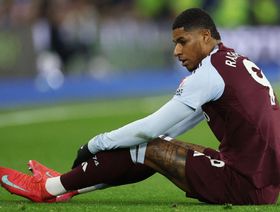 هل تفسد إصابة أوتار الركبة انتقال راشفورد إلى برشلونة؟