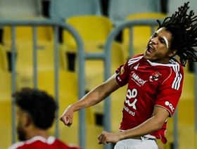 أوتاكا يقود الأهلي لإسقاط سموحة وتصدر الدوري المصري مؤقتاً