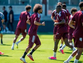 بقيادة أكرم عفيف.. تشكيلة قطر أمام سويسرا في كأس العالم