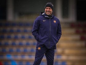 كانسيلو ليس الصفقة الوحيدة.. برشلونة يتعاقد مع "خبيرة نوم"