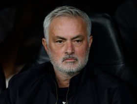 مورينيو "الملتحي" يشرح الخطة ضد يامال ويرد على استفزاز فيرمين