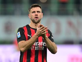 ميلان يقرر إعادة فولكروغ إلى وست هام ويرفض تفعيل بند الشراء