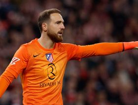 يان أوبلاك ينتقد لاعبي أتلتيكو مدريد بسبب "انتقاء المباريات" وسيميوني يرد