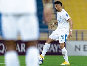 ما طبيعة إصابة علي لاجامي مدافع الهلال ومدة علاجه؟