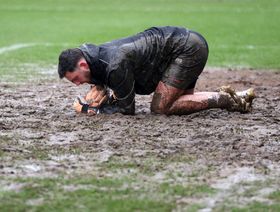 صدمة بسبب استضافة "حقل زراعي" مباراة بكأس الاتحاد الإنجليزي